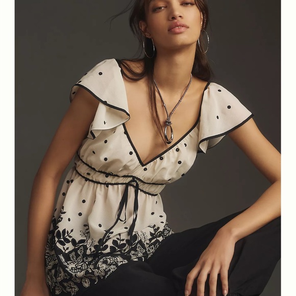 NWT Tie-Back Short Sleeves Shirred Top - Picture 2 of 6